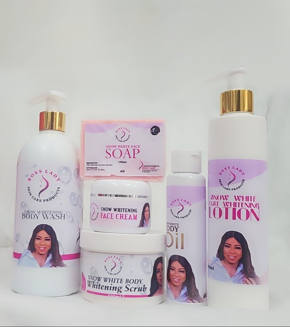 SNOW WHITE SMALL COMBO WITH SHOWER GEL